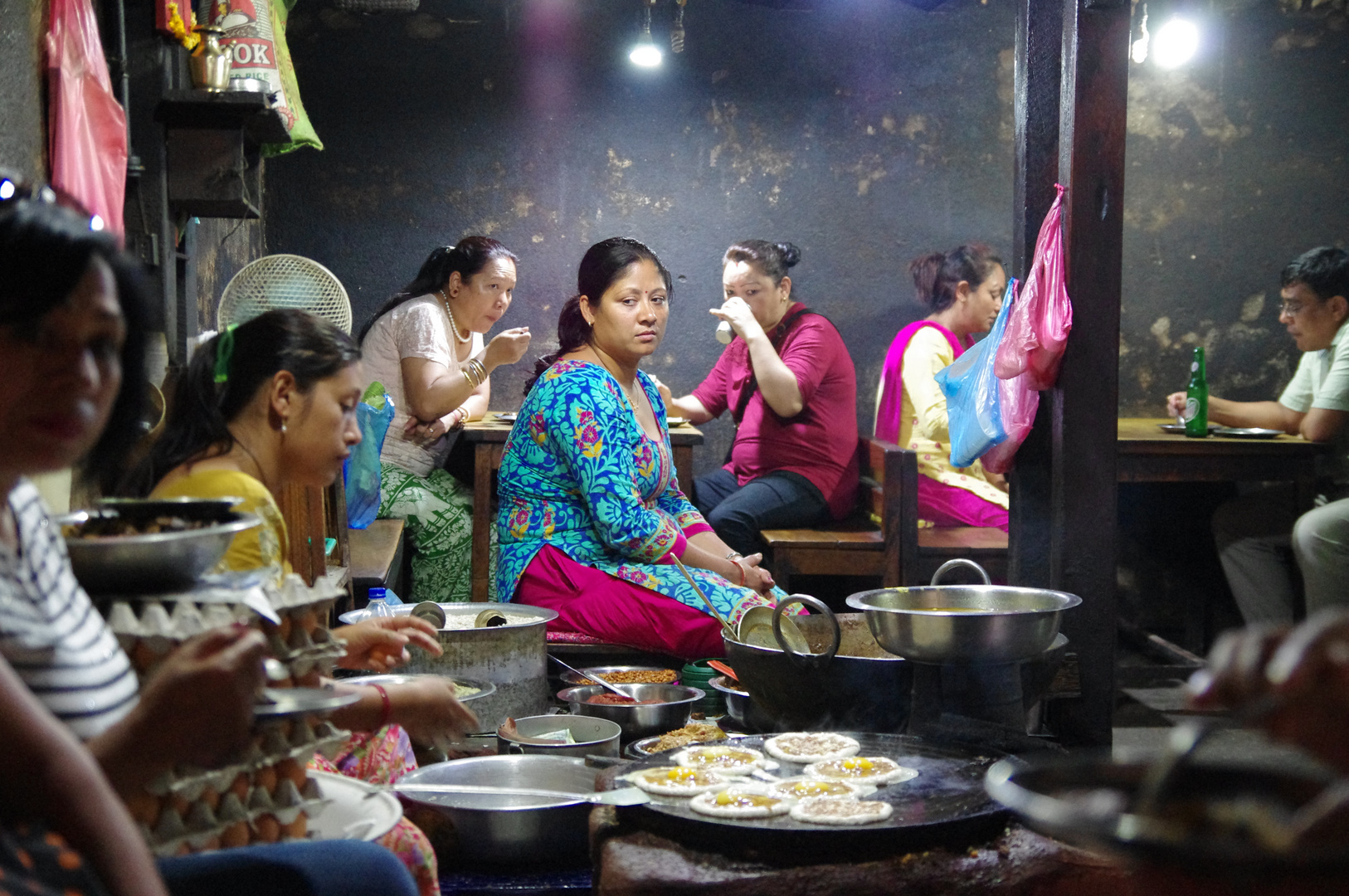 Kellerküche Foto & Bild | streetfotografie, street: spontane portraits