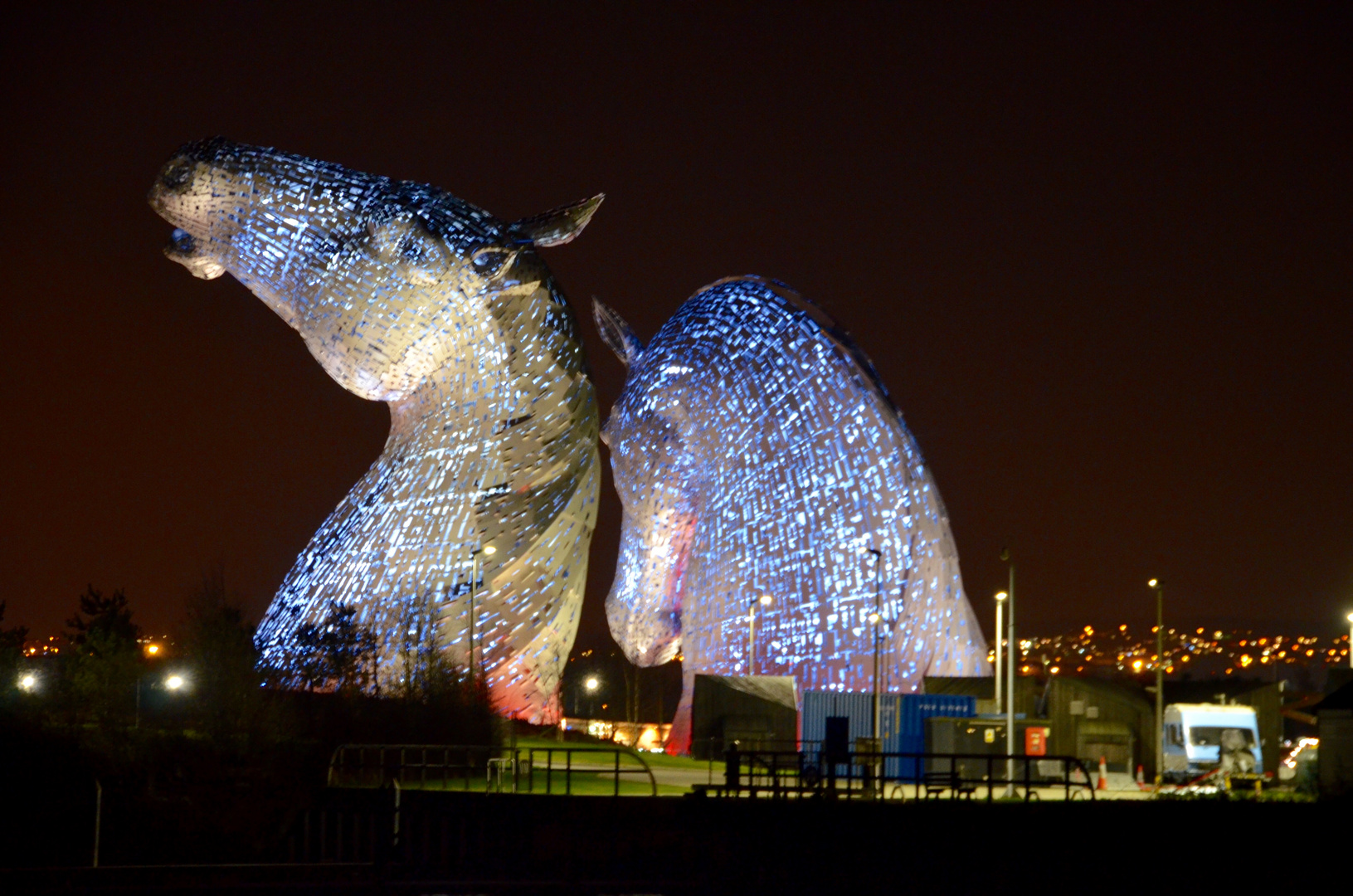 Kelpies bei Nacht