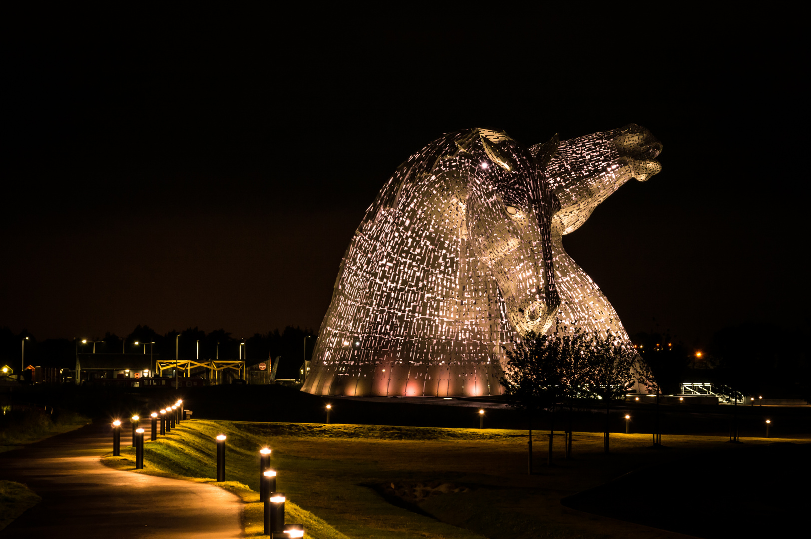 Kelpies bei Nacht