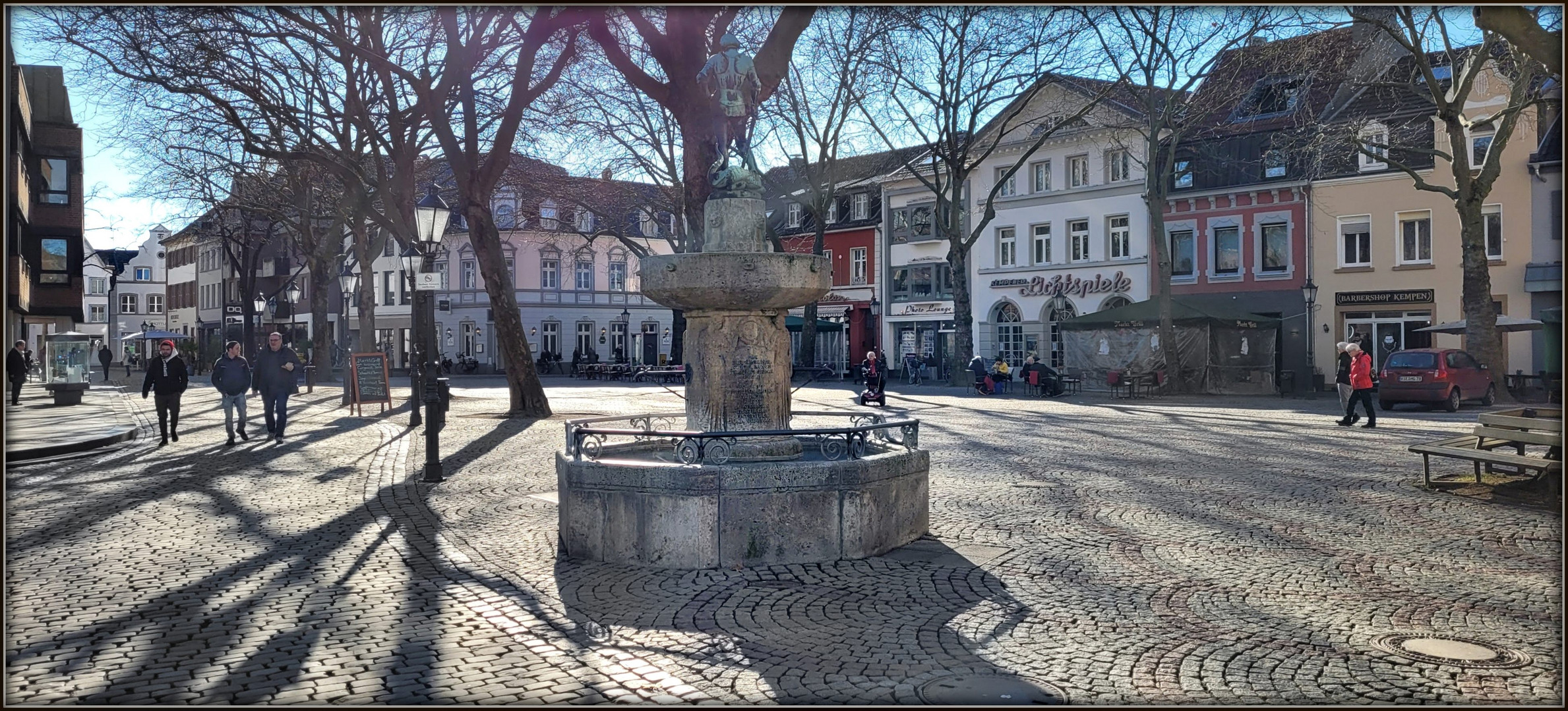 Kempen   -  Februarsonne auf dem Buttermarkt