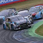 Ken Block im Ford Focus RS RX voraus...