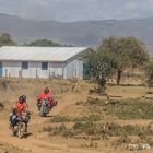Kenia - Im Massai-Land - Motorräder für die Jugend