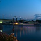 Kennedybrücke an einem Sommerabend