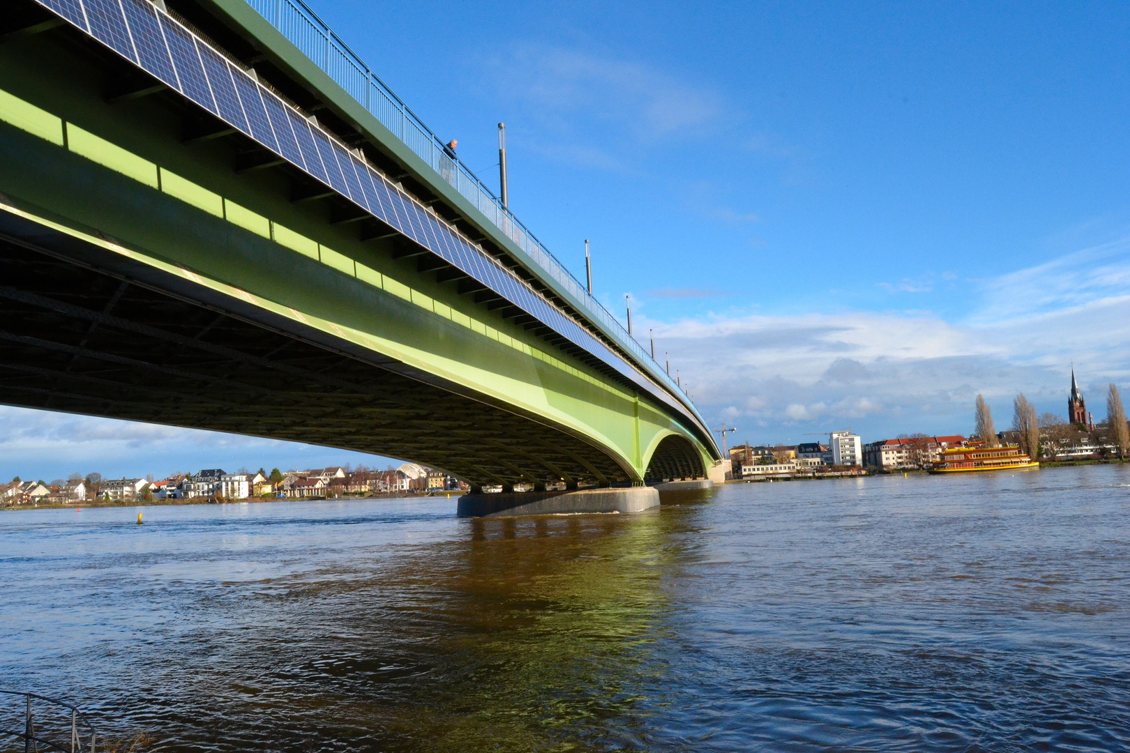 Kennedybrücke in Bonn