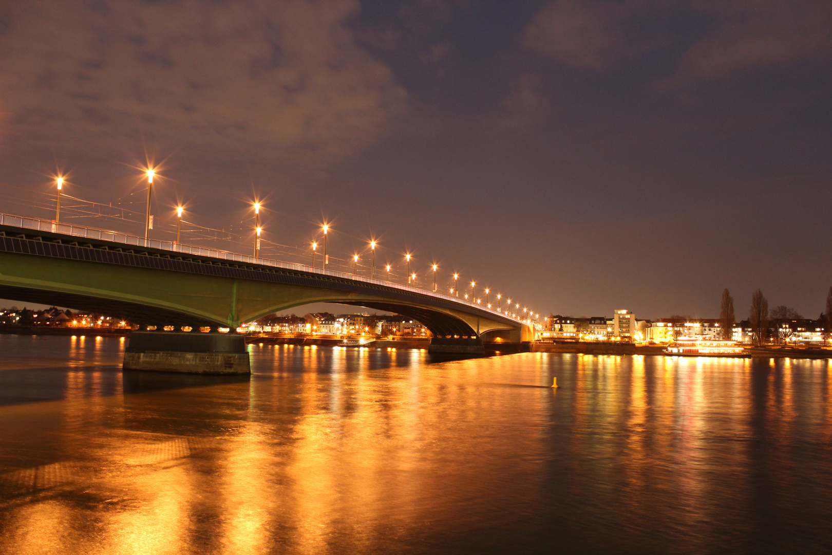 Kennedybrücke zu Bonn