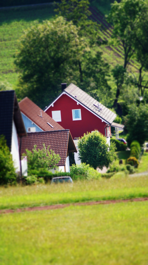 ...kennst du schon das rote Haus?