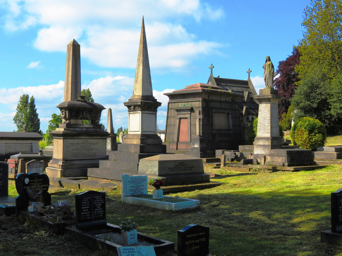 Kensal Green Cemetery (3) Freddie Mercury