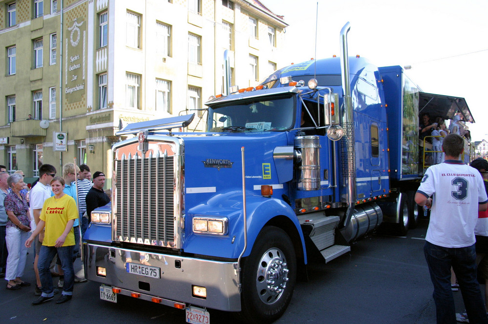 Kenworth Edeka Truck