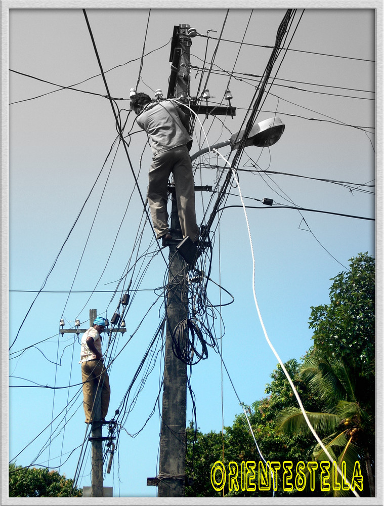 Kerala Power Line di Sergio Orientestella 