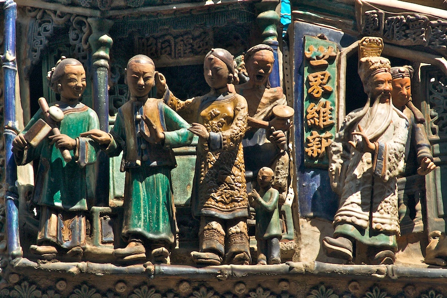 Keramikfiguren in der Thien-Hau-Pagode (2)