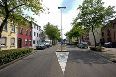 Kerkrade - Nieuwstr/Neustraße - Left handside of street is Germany, right handside is Holland - 03
