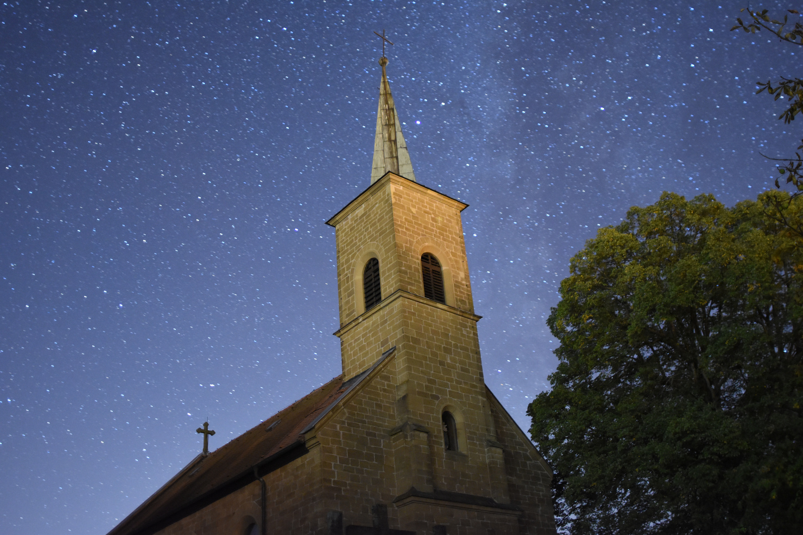 Kerlachkapelle Stadtlauringen bei Nacht