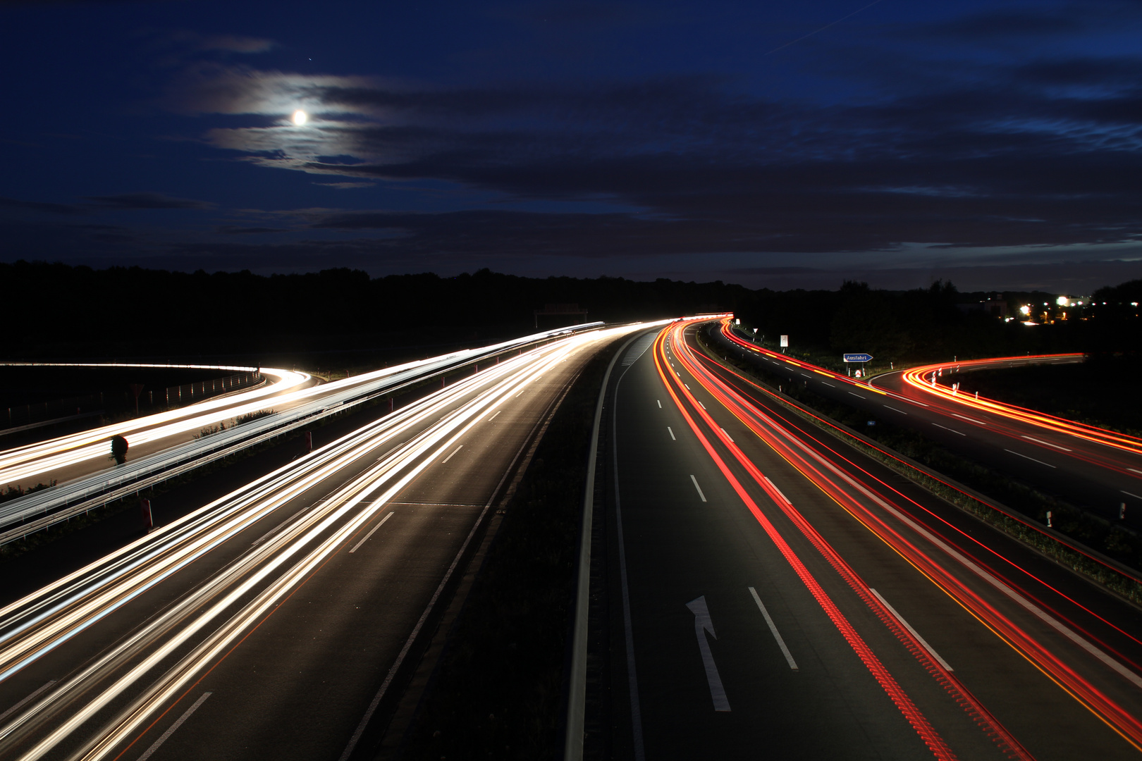 Kerpener Kreuz bei Nacht