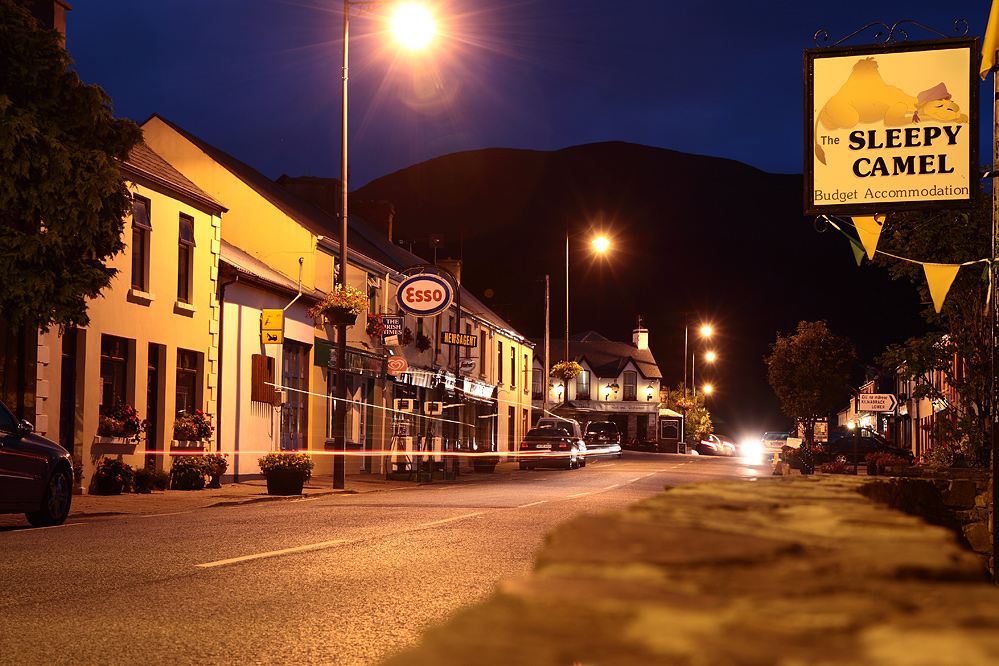 KERRYWAY - MAINSTREET OF GLENBEIGH - THE TOWERS