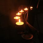 Kerzenlicht in Kirche
