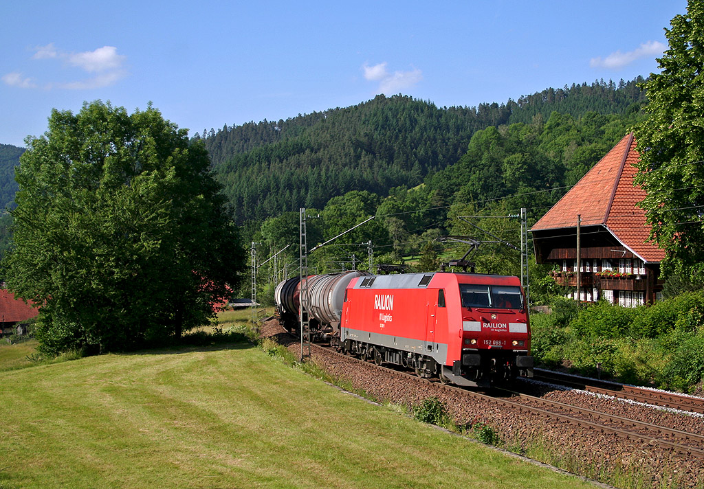 Kessel am historischen Bauernhof