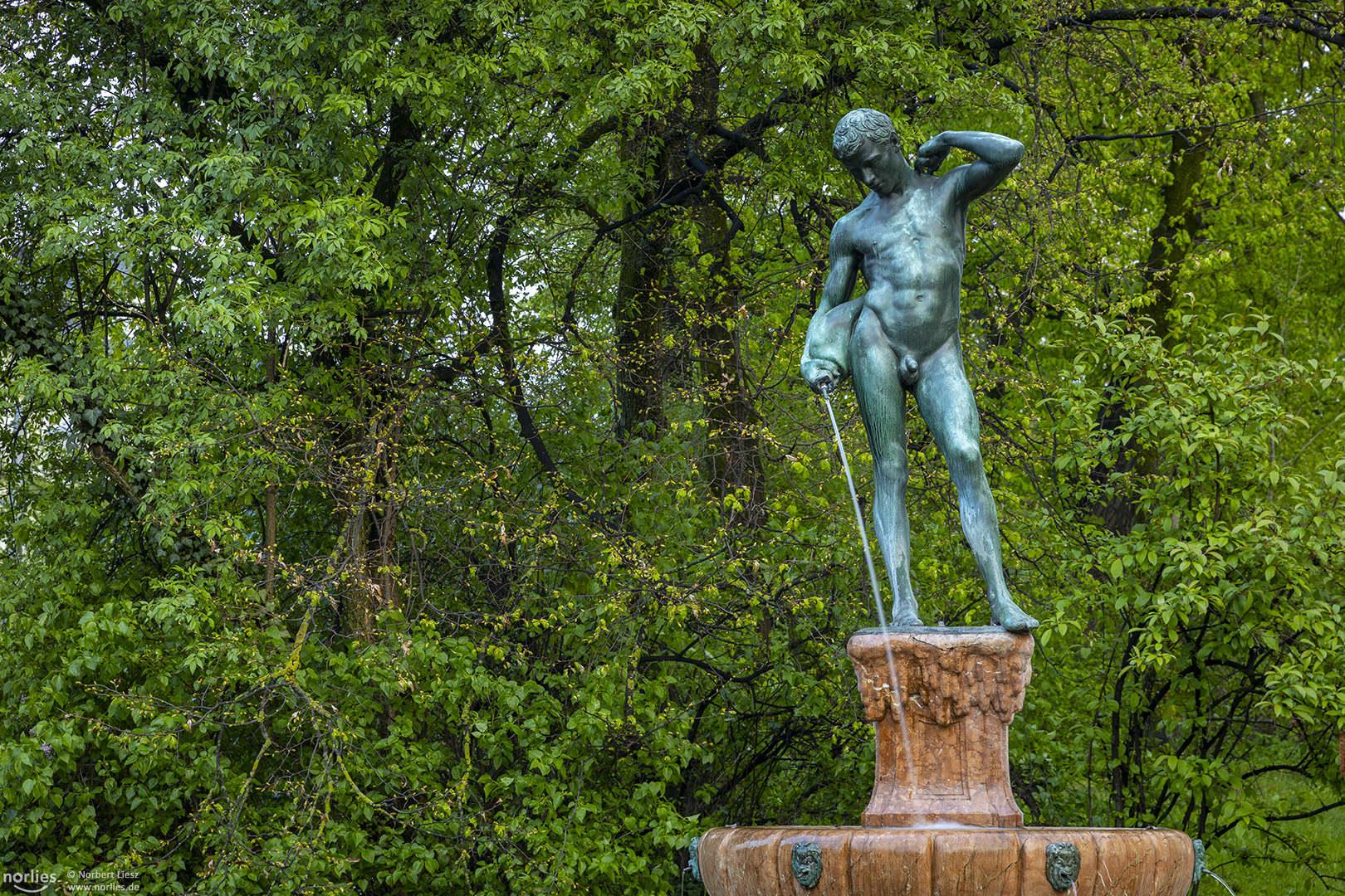 Kesterbrunnen Figur