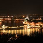 Kettenbrücke bei Nacht 2