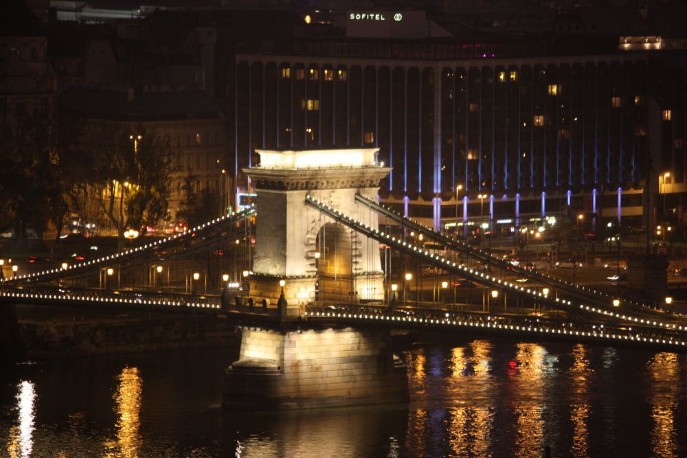 Kettenbrücke - Budapest von Engelsblut24 