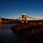 Kettenbrücke@night :: Budapest