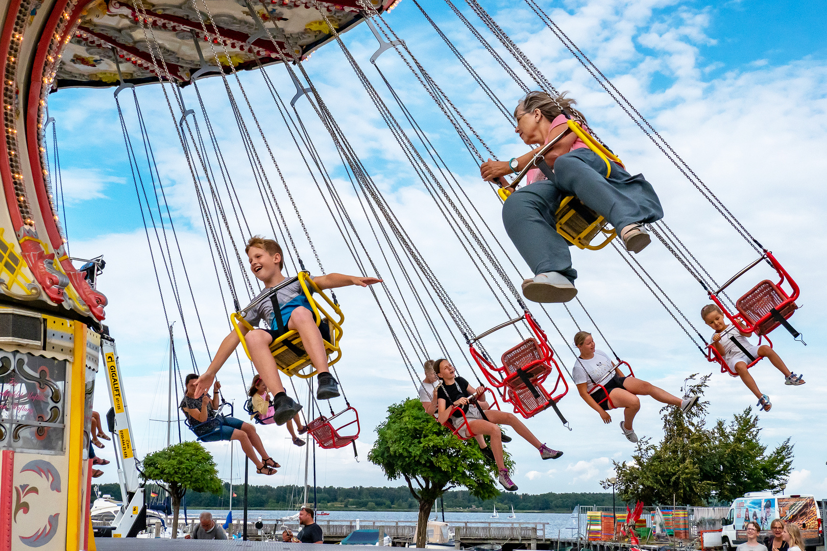 Kettenflieger am Ribnitzer See