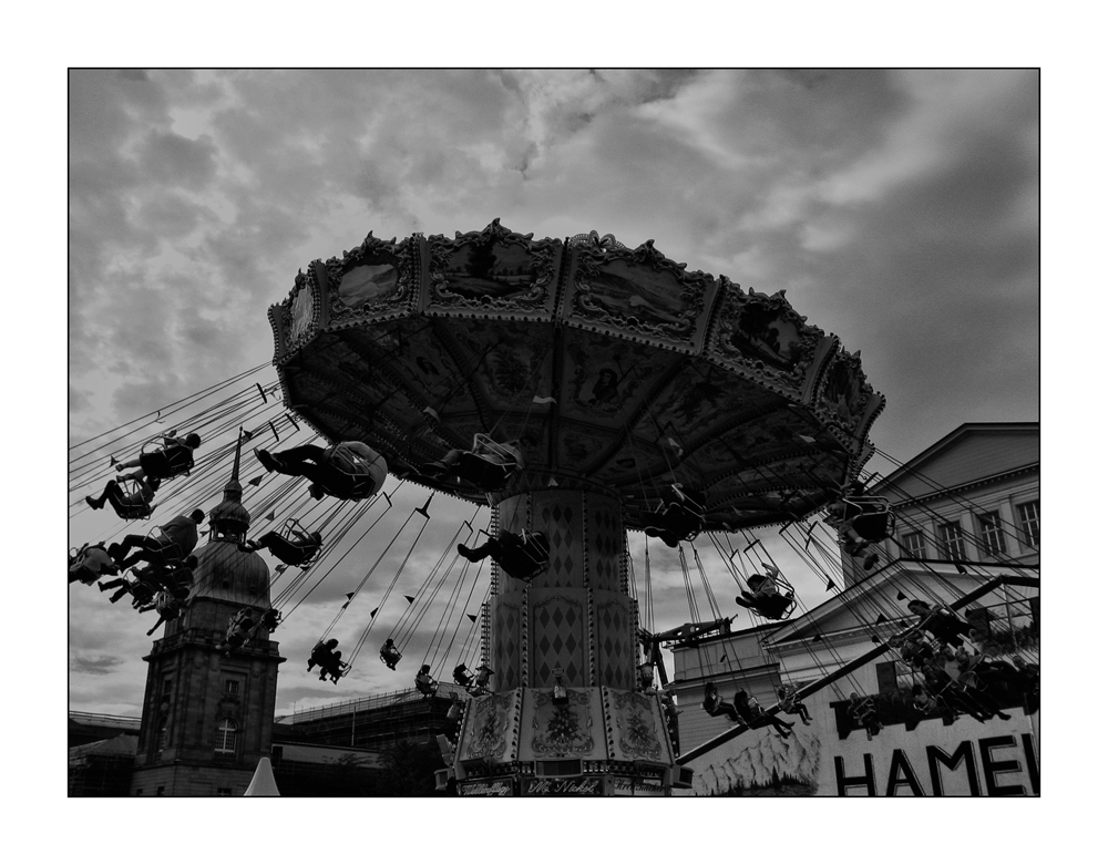 Kettenkarussell am Darmstädter Heinerfest 2011