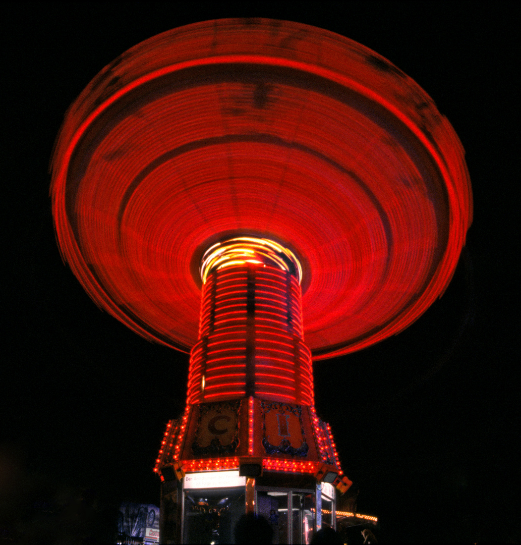 Kettenkarussell auf dem Hamburger Dom