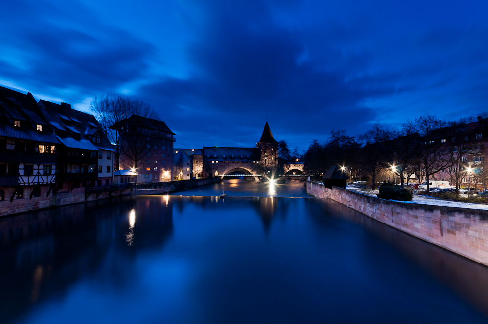 Kettensteg bei Nacht