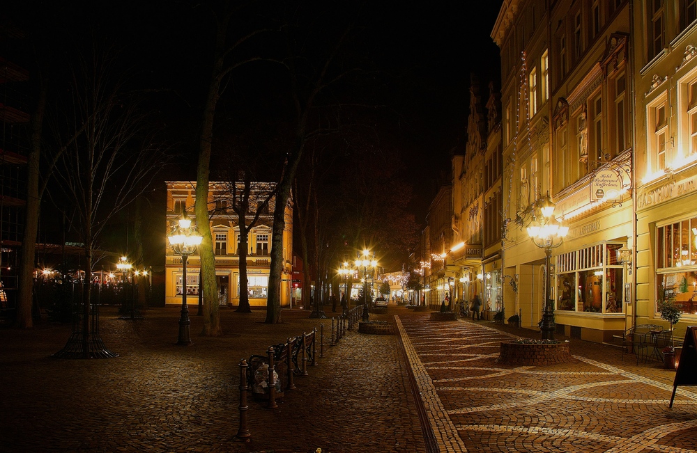 Kevelaer- Busmannstraße bei Nacht