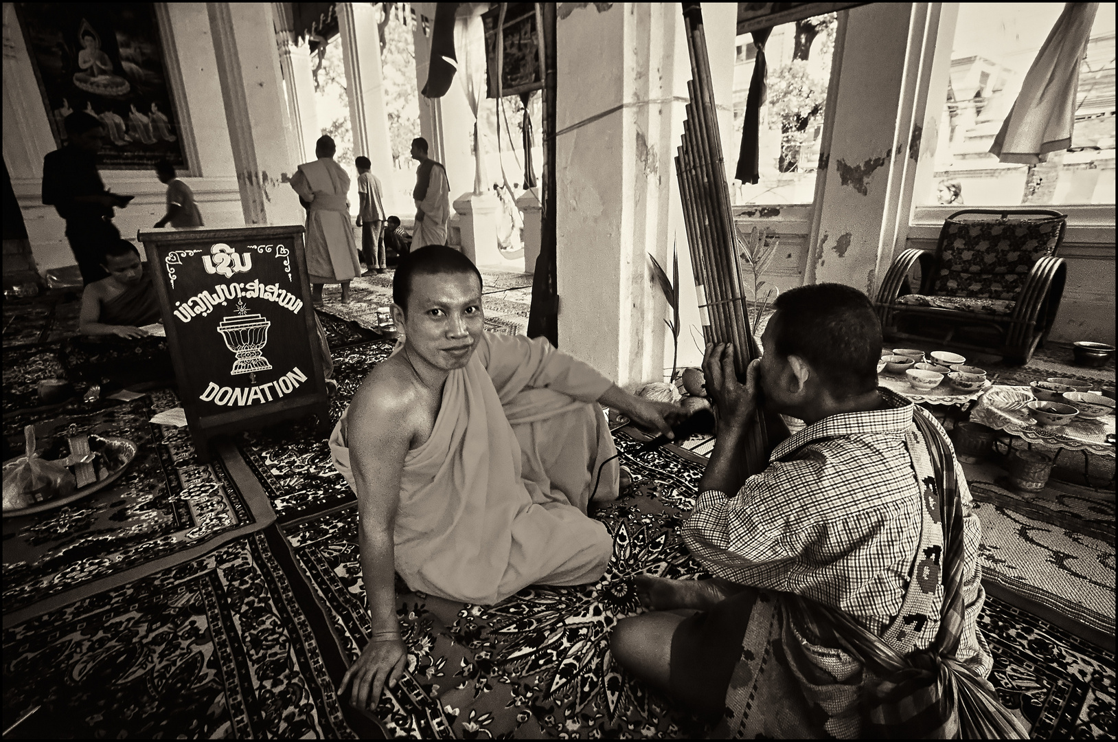 Khaenmusiker auf einem Tempelfest in Vientiane 