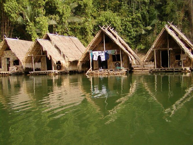 Khao Sok (200 km von Phuket)