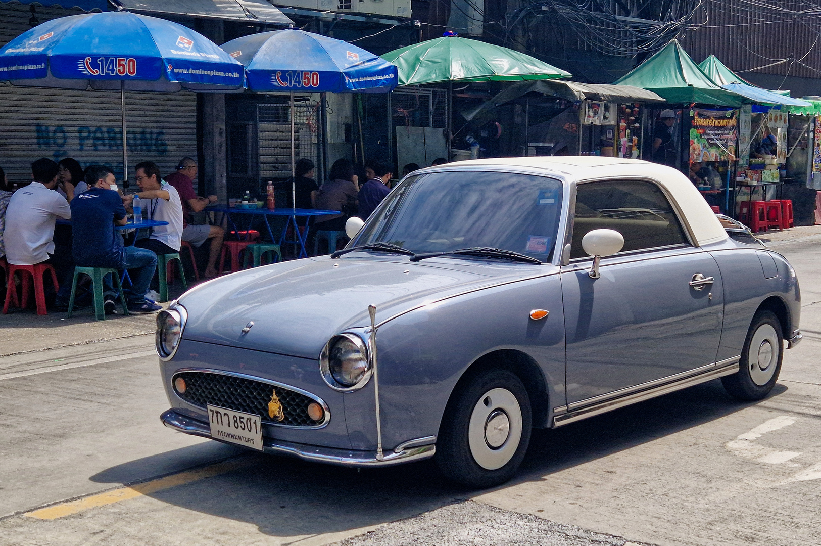 Khlong Toei - Nissan Figaro