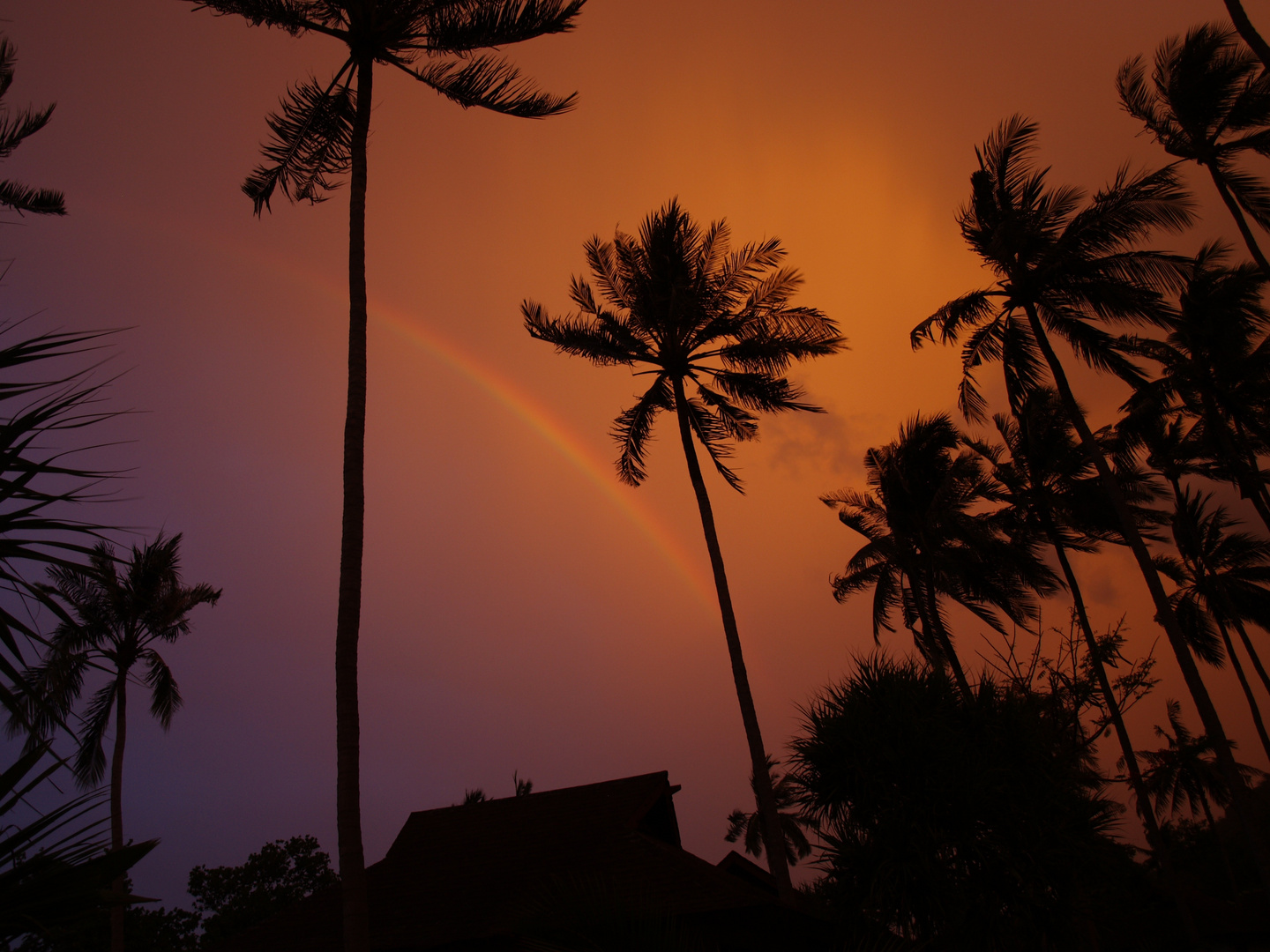 Kho Phi Phi - Sonnenuntergang mit Regenbogen