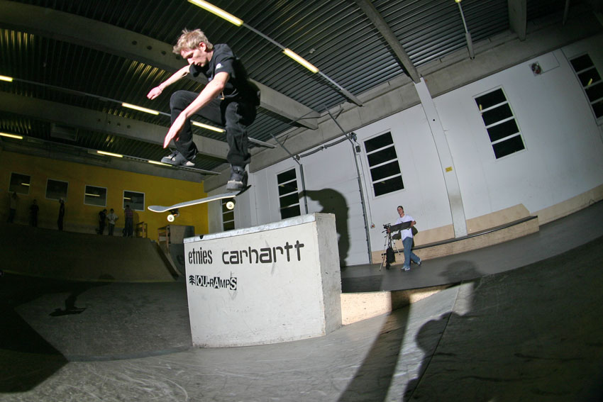 Kickflip Bs Tailslide