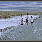 Kids exploring Dath Vallet, California, USA