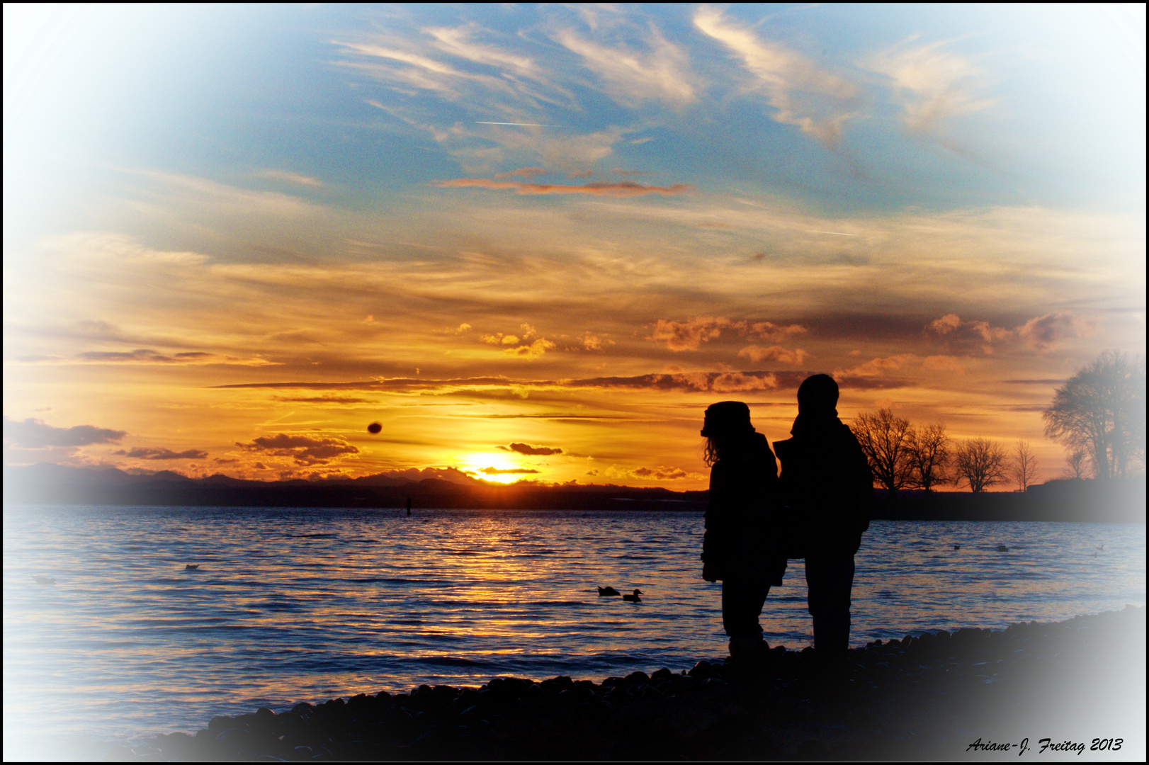 Kids im Sonnenuntergang