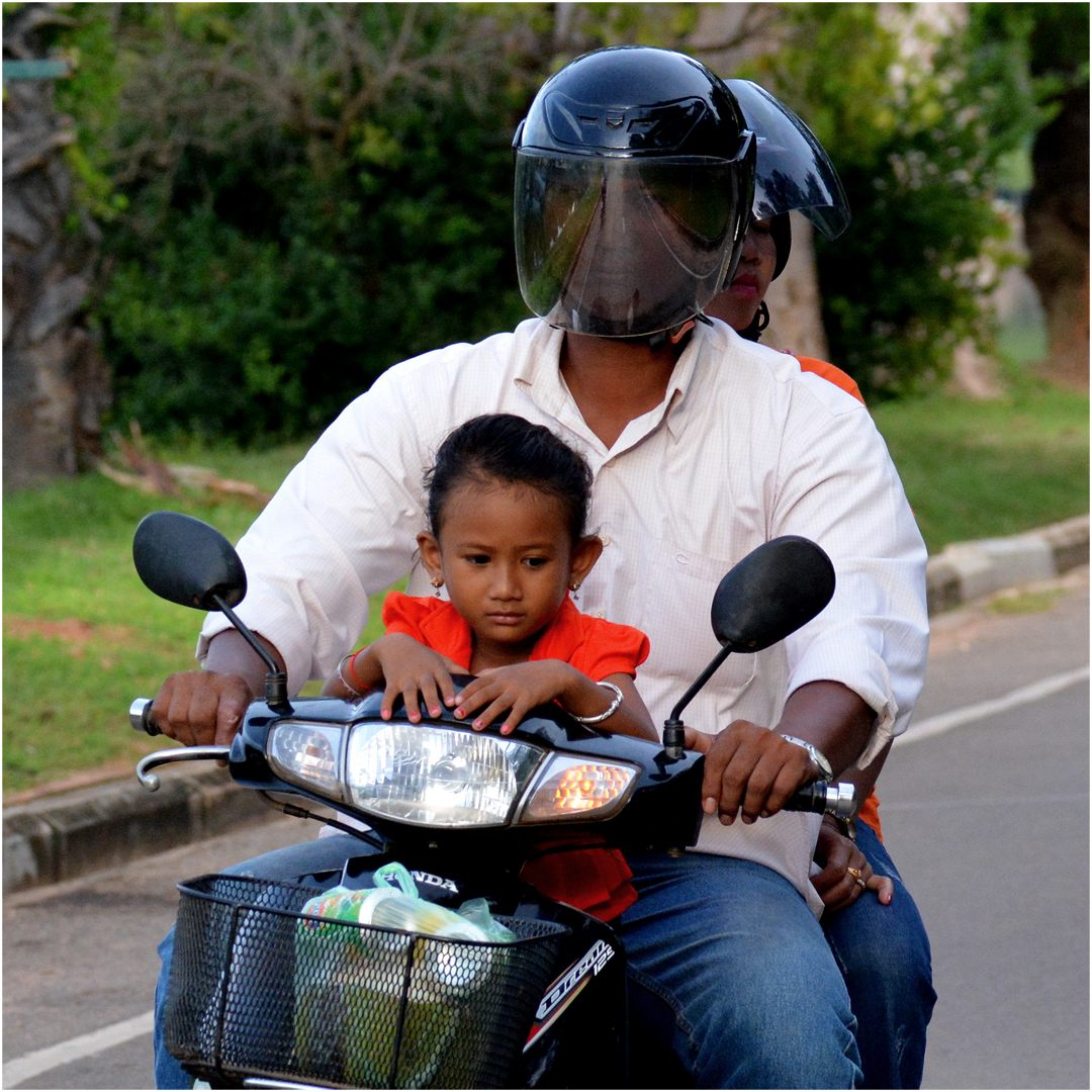 Kids in Cambodia (XI)