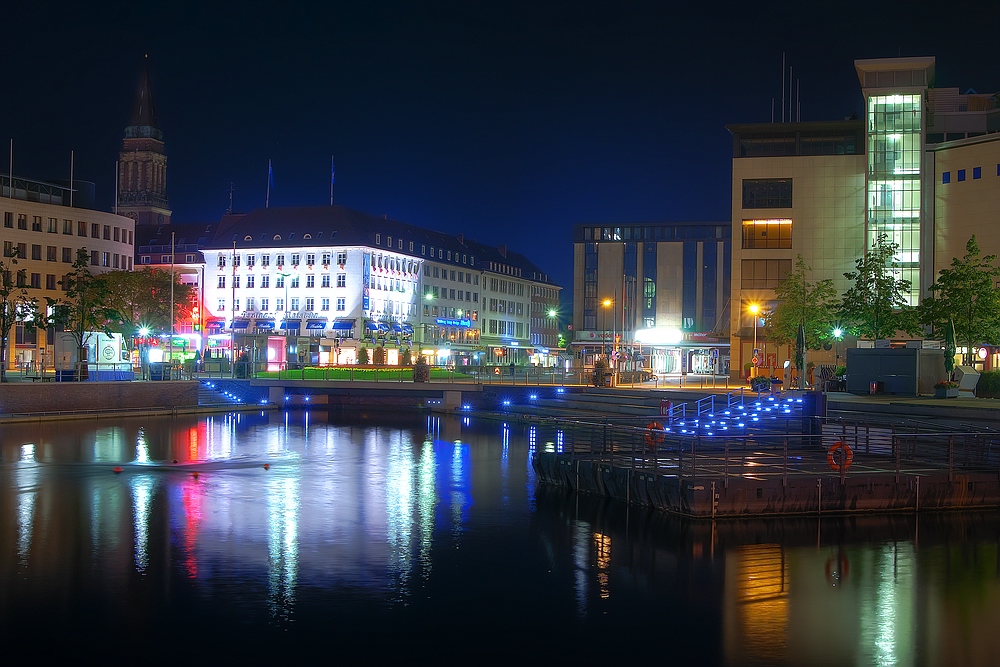 Kiel bei Nacht - Der Kieler Bootshafen