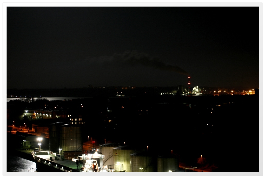 Kiel by night