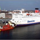 ... Kiel ... Feuerwehr ... Ölwehr ... Stena Line ...