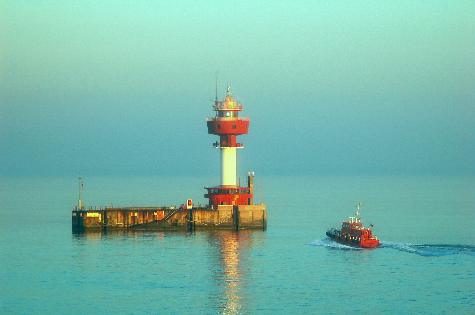 Kieler Außenförde nach Sonnenaufgang