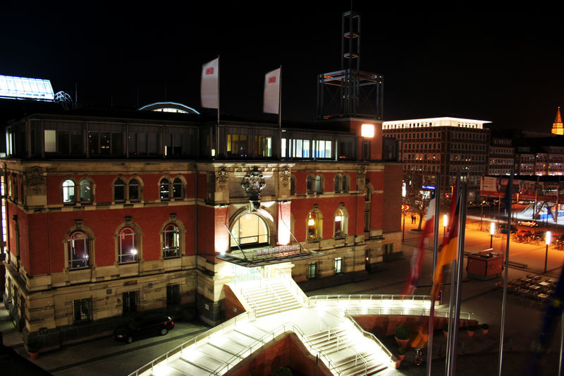 Kieler Bahnhof bei Nacht