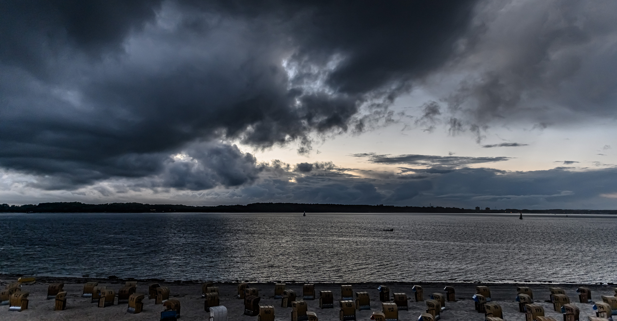 Kieler Förde am Abend im Herbst - Reload