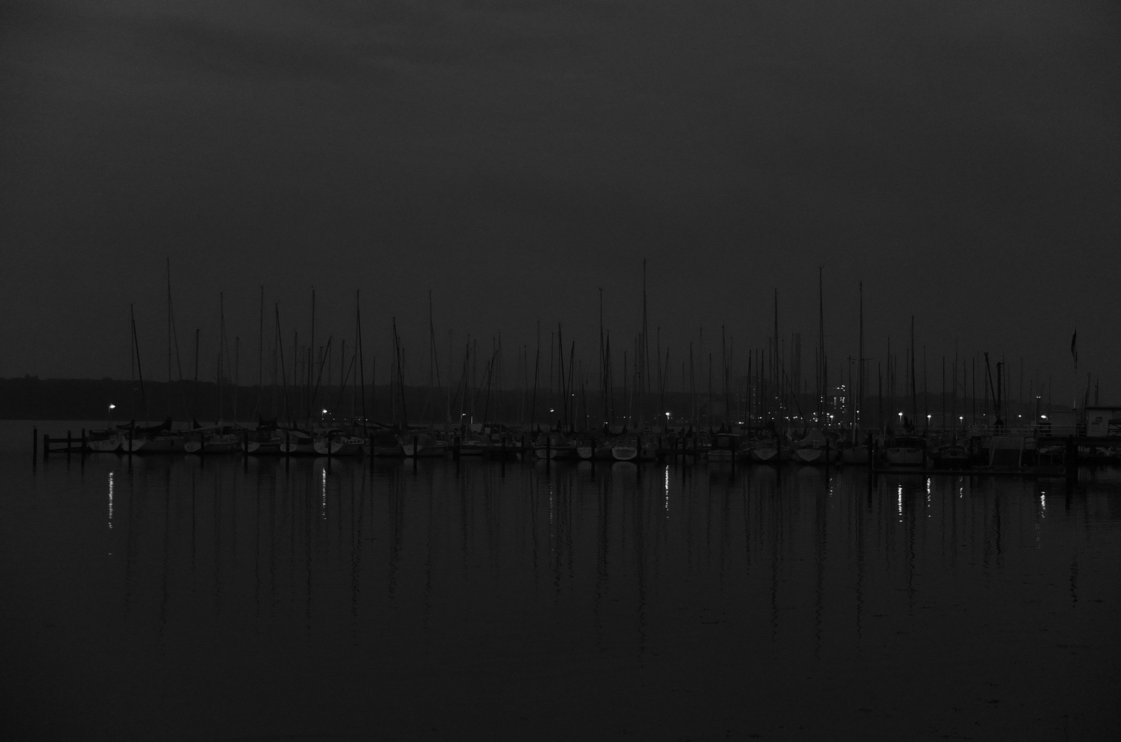 Kieler Förde bei Nacht...