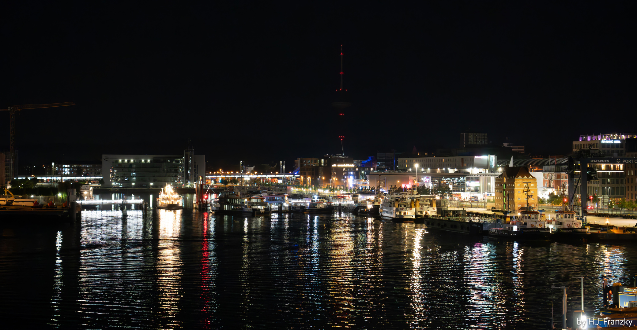 Kieler Hafen bei Nacht (6958)