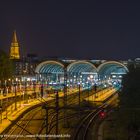 Kieler Hauptbahnhof bei Nacht