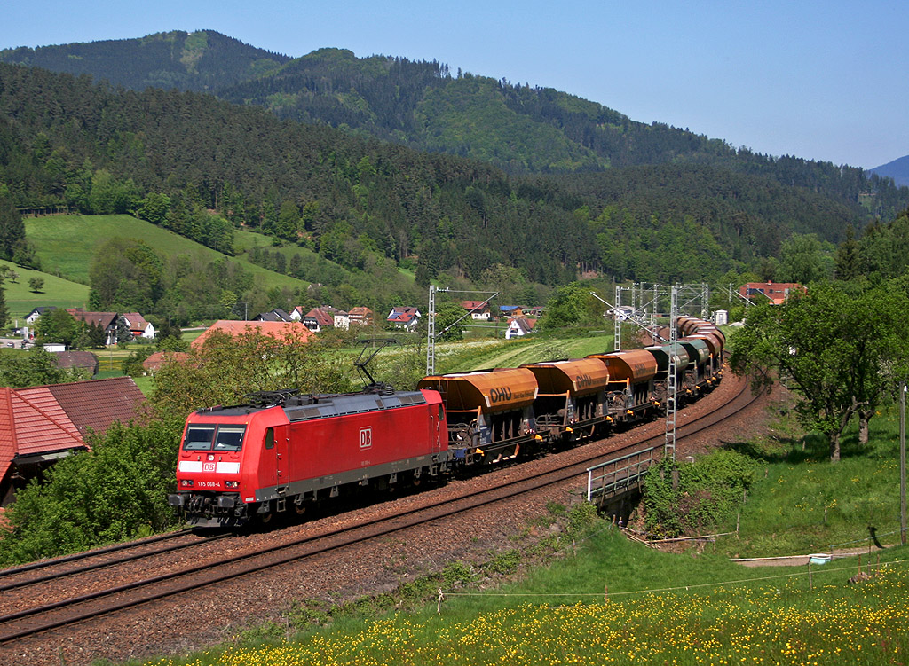 Kieszug über den Dächern von Gutach