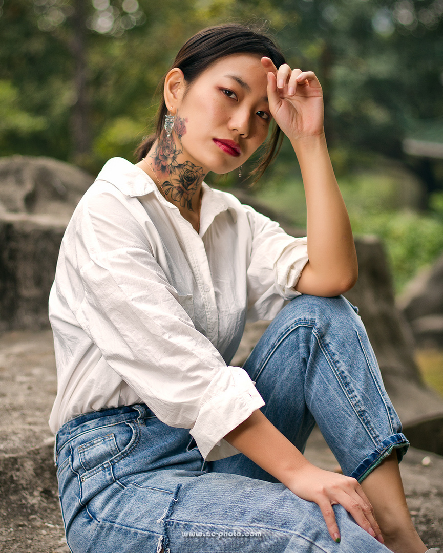 Kiki Foto & Bild | portrait, portrait frauen, outdoor Bilder auf