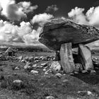 ... kilclooney dolmen III ...