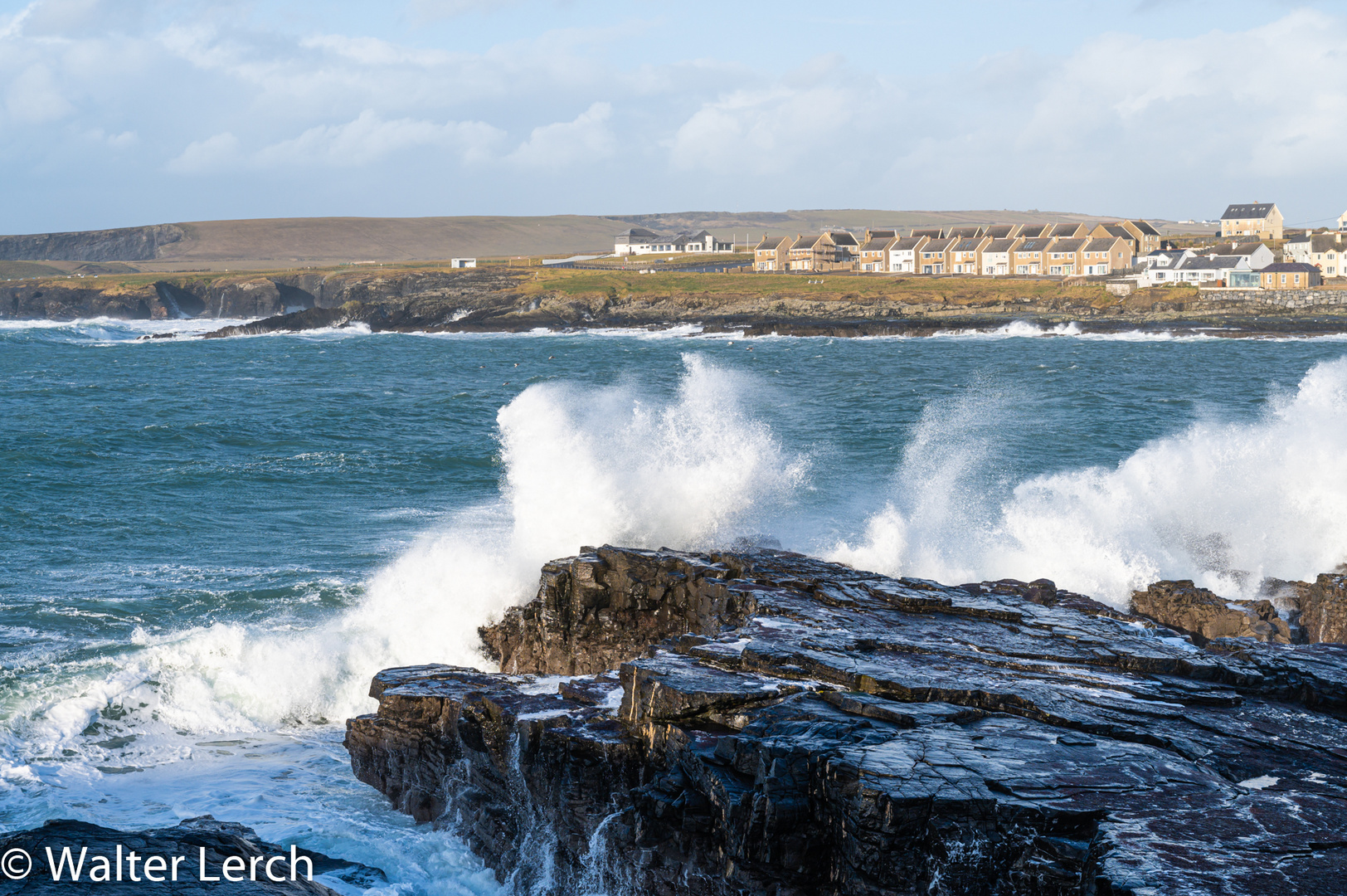 Kilkee mit Brandung